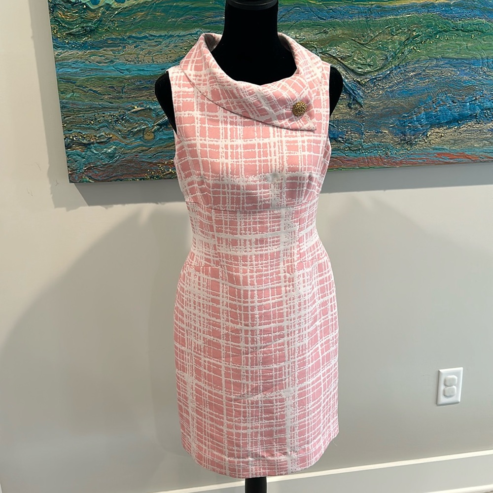 Gorgeous pink and white Tahari dress